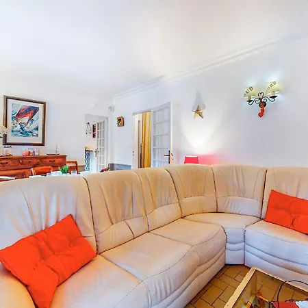 Σπίτι διακοπών 3 Bedroom Gorgeous In