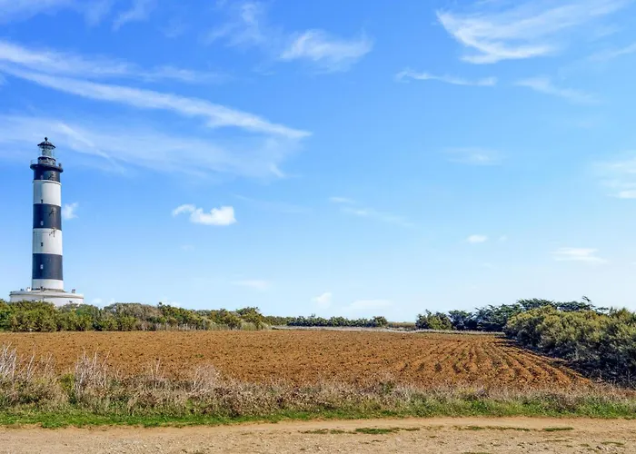 Amazing In Сasa de vacaciones Meschers-sur-Gironde